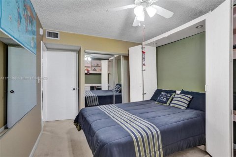 Condo in Aventura, Florida, 3 bedrooms  № 1977497 - photo 26