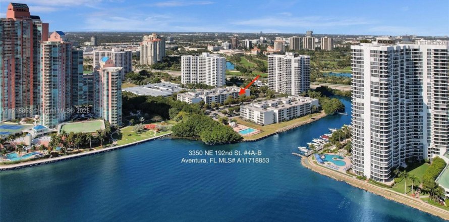 Condo in Aventura, Florida, 3 bedrooms  № 1977497