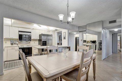 Condo in Aventura, Florida, 3 bedrooms  № 1977497 - photo 8