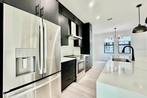Townhouse in Tampa, Florida 3 bedrooms, 195.47 sq.m. № 1893895 - photo 19