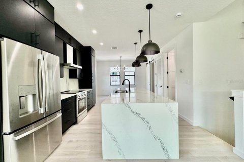 Townhouse in Tampa, Florida 3 bedrooms, 195.47 sq.m. № 1893895 - photo 12