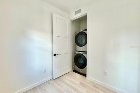 Townhouse in Tampa, Florida 3 bedrooms, 195.47 sq.m. № 1893895 - photo 22