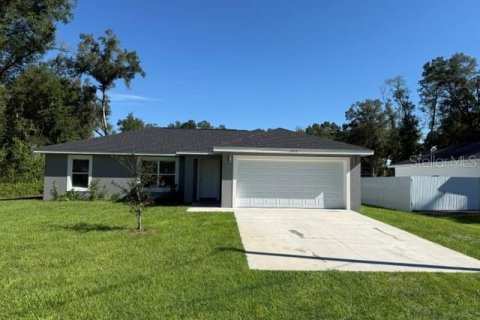 Villa ou maison à Dunnellon, Floride 3 chambres, 117.43 m2 № 2380321