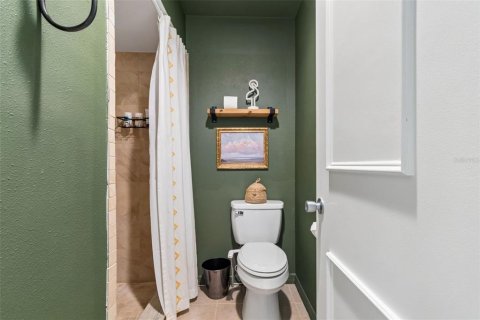 Condo in Palm Harbor, Florida, 2 bedrooms № 2214842 - photo 21