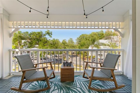 Condo in Palm Harbor, Florida, 2 bedrooms № 2214842 - photo 14