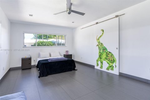 Снять в аренду виллу или дом в Майами, Флорида 4 спальни, 250.46м2, № 1988694 - фото 15