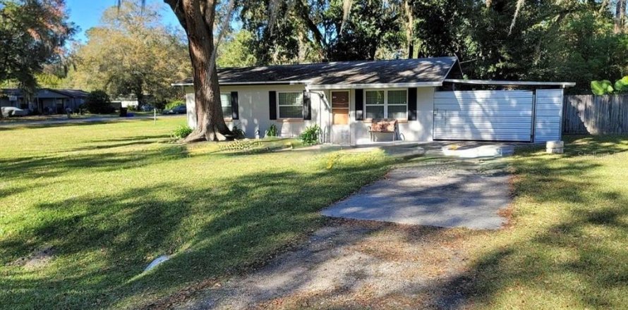 Casa en Gainesville, Florida 3 dormitorios, 86.96 m2 № 2221879