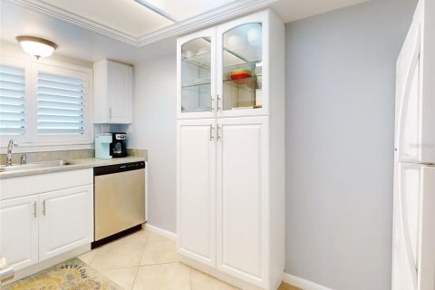 Condo in Ormond Beach, Florida, 2 bedrooms  № 1509757 - photo 10