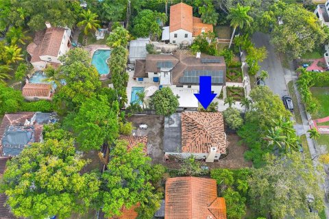 House in Miami, Florida 5 bedrooms, 272.76 sq.m. № 1540542 - photo 25