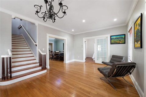 House in Miami, Florida 5 bedrooms, 272.76 sq.m. № 1540542 - photo 3