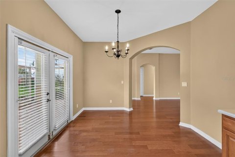 House in Tavares, Florida 3 bedrooms, 181.07 sq.m. № 2222705 - photo 15