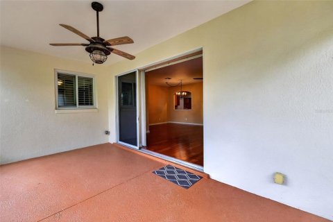 House in Tavares, Florida 3 bedrooms, 181.07 sq.m. № 2222705 - photo 28