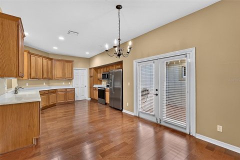 House in Tavares, Florida 3 bedrooms, 181.07 sq.m. № 2222705 - photo 12