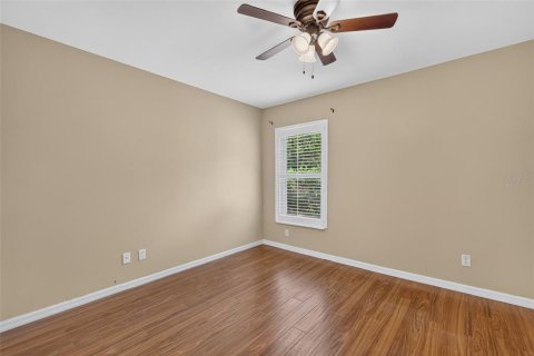 House in Tavares, Florida 3 bedrooms, 181.07 sq.m. № 2222705 - photo 23