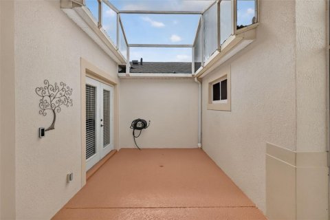House in Tavares, Florida 3 bedrooms, 181.07 sq.m. № 2222705 - photo 6