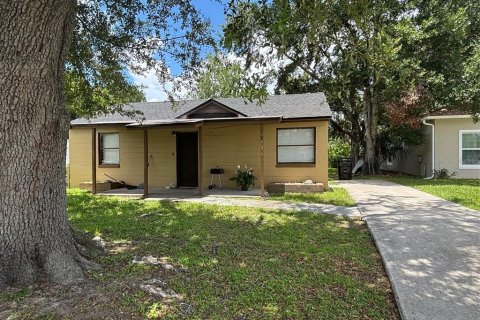 House in Orlando, Florida 2 bedrooms, 78.41 sq.m. № 1801391 - photo 1