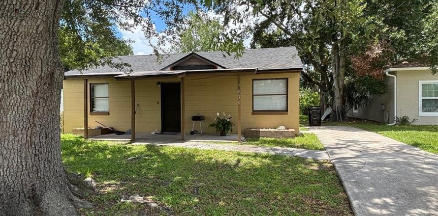 House in Orlando, Florida 2 bedrooms, 78.41 sq.m. № 1801391