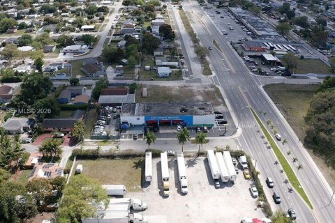 Immobilier commercial à vendre à Miami Gardens, Floride № 2056776 - photo 7