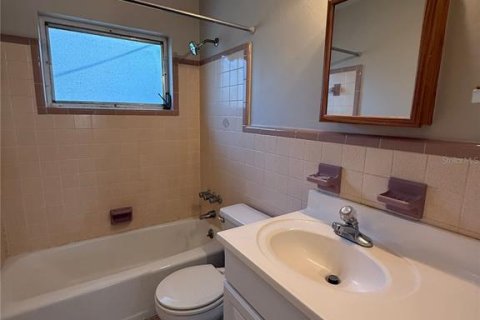 Apartamento en alquiler en Gainesville, Florida, 2 dormitorios, 60.2 m2 № 2106494 - foto 13