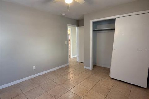Apartamento en alquiler en Gainesville, Florida, 2 dormitorios, 60.2 m2 № 2106494 - foto 12