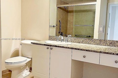 Condominio en alquiler en Aventura, Florida, 1 dormitorio, 79.9 m2 № 2032516 - foto 12