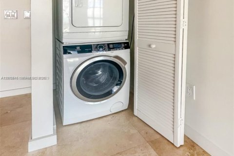 Condominio en venta en Miami, Florida, 45.71 m2 № 2339888 - foto 8