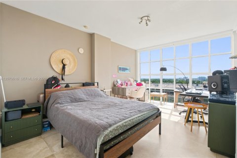 Condominio en venta en Miami, Florida, 45.71 m2 № 2339888 - foto 2