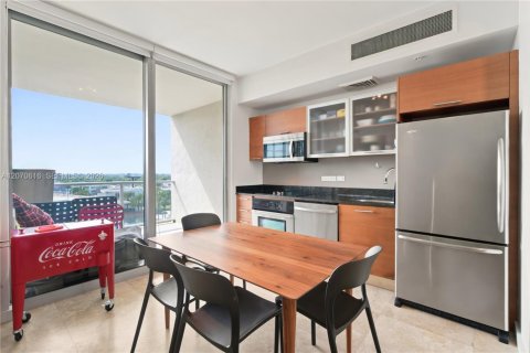Condominio en venta en Miami, Florida, 45.71 m2 № 2339888 - foto 3