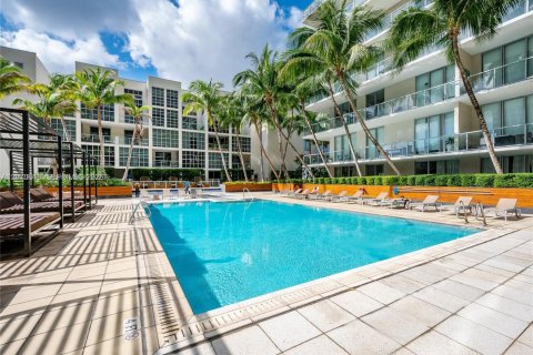 Condominio en venta en Miami, Florida, 45.71 m2 № 2339888 - foto 15