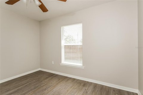 Casa en alquiler en Kissimmee, Florida, 3 dormitorios, 162.11 m2 № 1843338 - foto 12