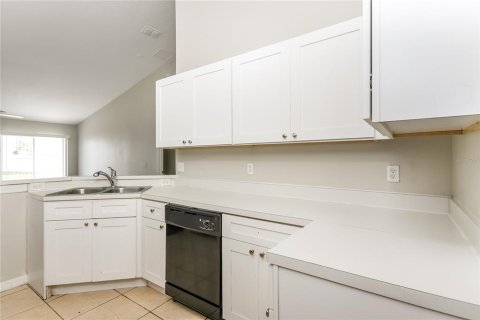 Casa en alquiler en Kissimmee, Florida, 3 dormitorios, 162.11 m2 № 1843338 - foto 7