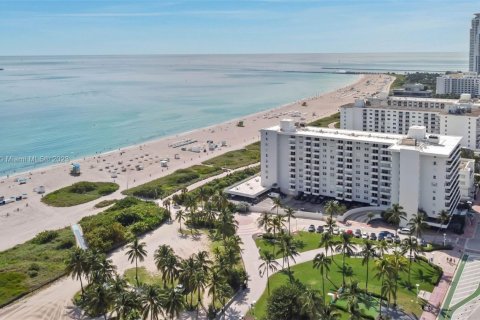 Condominio en venta en Miami Beach, Florida, 1 dormitorio, 60.94 m2 № 1939498 - foto 24