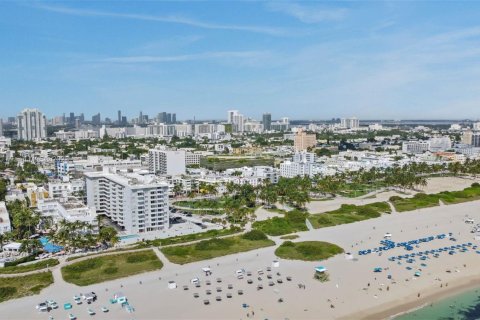 Condominio en venta en Miami Beach, Florida, 1 dormitorio, 60.94 m2 № 1939498 - foto 20