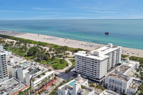 Condominio en venta en Miami Beach, Florida, 1 dormitorio, 60.94 m2 № 1939498 - foto 27