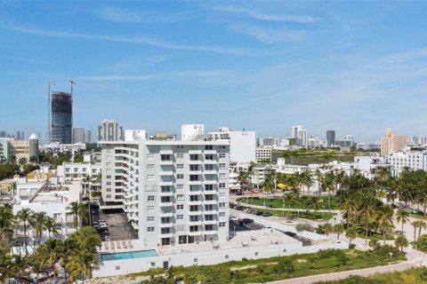 Condominio en venta en Miami Beach, Florida, 1 dormitorio, 60.94 m2 № 1939498 - foto 17