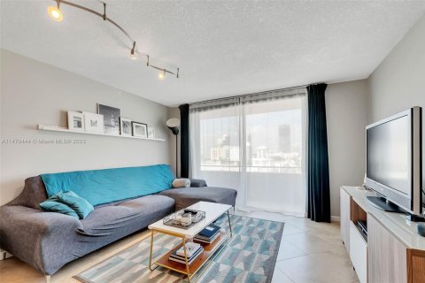 Condominio en venta en Miami Beach, Florida, 1 dormitorio, 60.94 m2 № 1939498 - foto 7