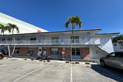 Condo in Miami, Florida, 1 bedroom  № 1994860