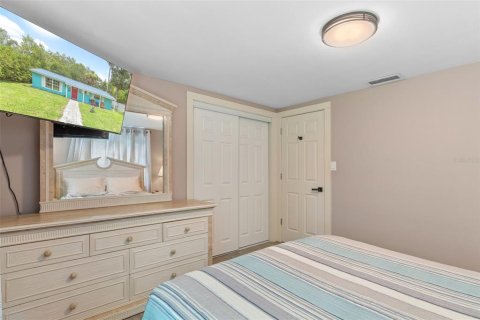 House in Weeki Wachee, Florida 2 bedrooms, 84.73 sq.m. № 2113651 - photo 17