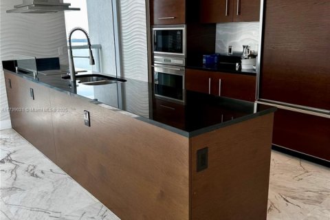 Condominio en venta en Miami, Florida, 2 dormitorios, 128.76 m2 № 1864884 - foto 5
