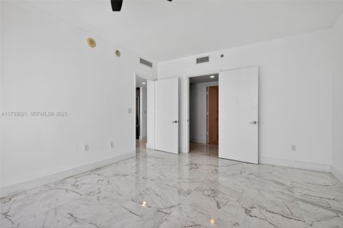 Condominio en venta en Miami, Florida, 2 dormitorios, 128.76 m2 № 1864884 - foto 19