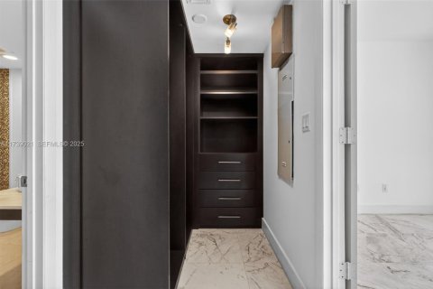 Condominio en venta en Miami, Florida, 2 dormitorios, 128.76 m2 № 1864884 - foto 21