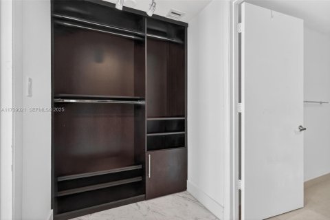 Condominio en venta en Miami, Florida, 2 dormitorios, 128.76 m2 № 1864884 - foto 20