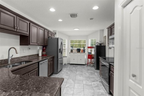 House in Weeki Wachee, Florida 3 bedrooms, 129.04 sq.m. № 1909840 - photo 12