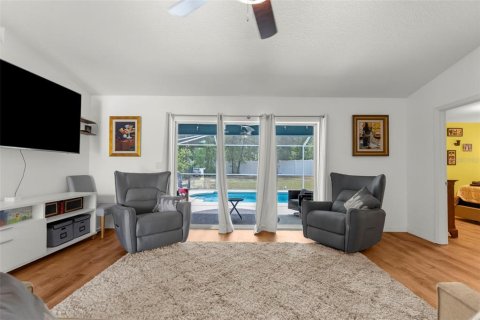 Villa ou maison à vendre à Weeki Wachee, Floride: 3 chambres, 129.04 m2 № 1909840 - photo 25