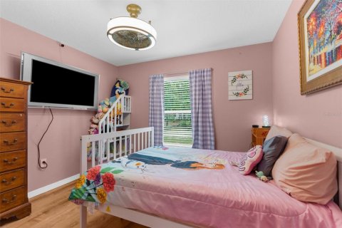 House in Weeki Wachee, Florida 3 bedrooms, 129.04 sq.m. № 1909840 - photo 26