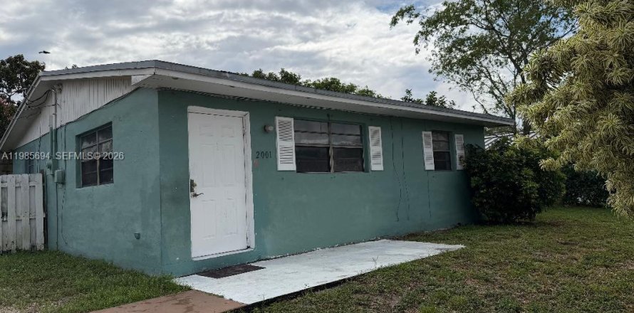 Casa en Miramar, Florida 2 dormitorios, 83.61 m2 № 2048158