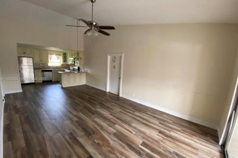 Condominio en venta en Boca Raton, Florida, 2 dormitorios, 80.82 m2 № 1991243 - foto 5