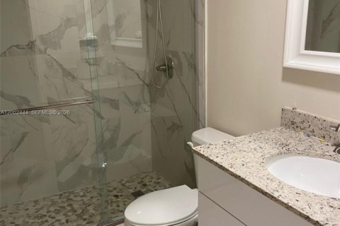 Condo in Hallandale Beach, Florida, 2 bedrooms  № 2068950 - photo 6