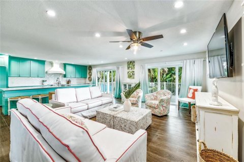 Casa en venta en Sarasota, Florida, 8 dormitorios, 354.05 m2 № 2114413 - foto 5
