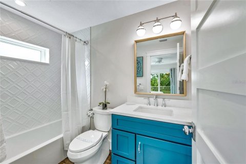 Casa en venta en Sarasota, Florida, 8 dormitorios, 354.05 m2 № 2114413 - foto 20